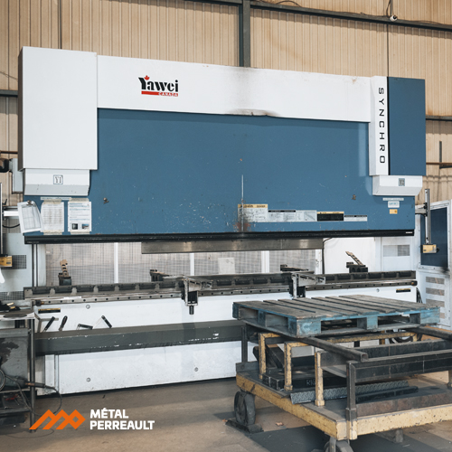 Équipement et département cnc press brake